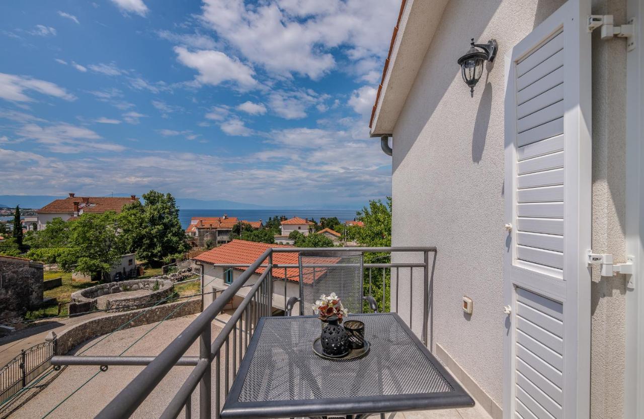 Apartment Marina Malinska Bagian luar foto