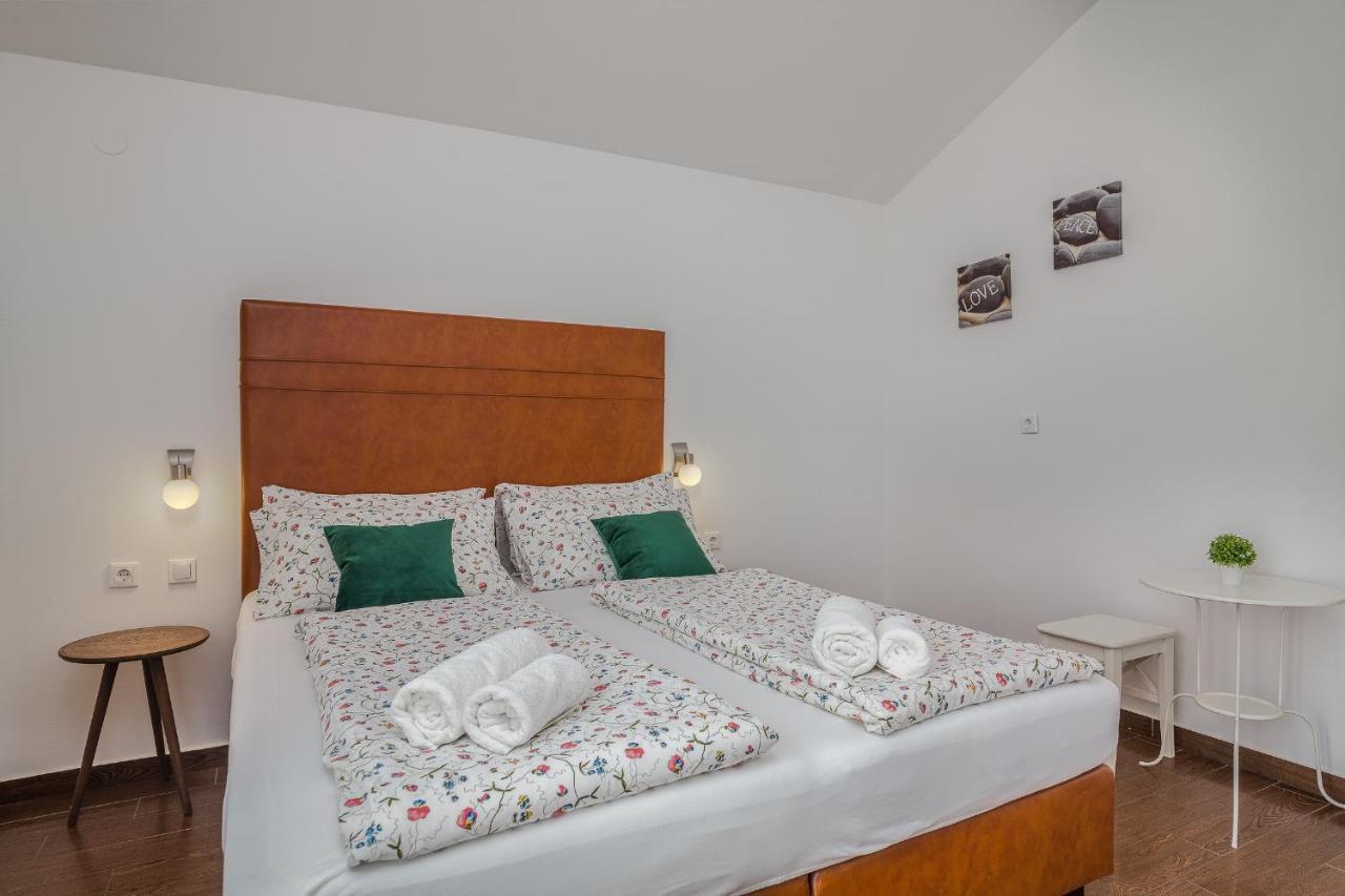 Apartment Marina Malinska Bagian luar foto